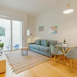 Апартаменты Boavista Duplex With Balcony By Vacationy Порту